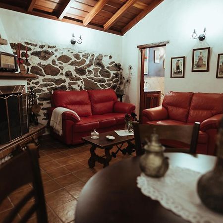 לוס סילוס Villa Los Hinojales מראה חיצוני תמונה